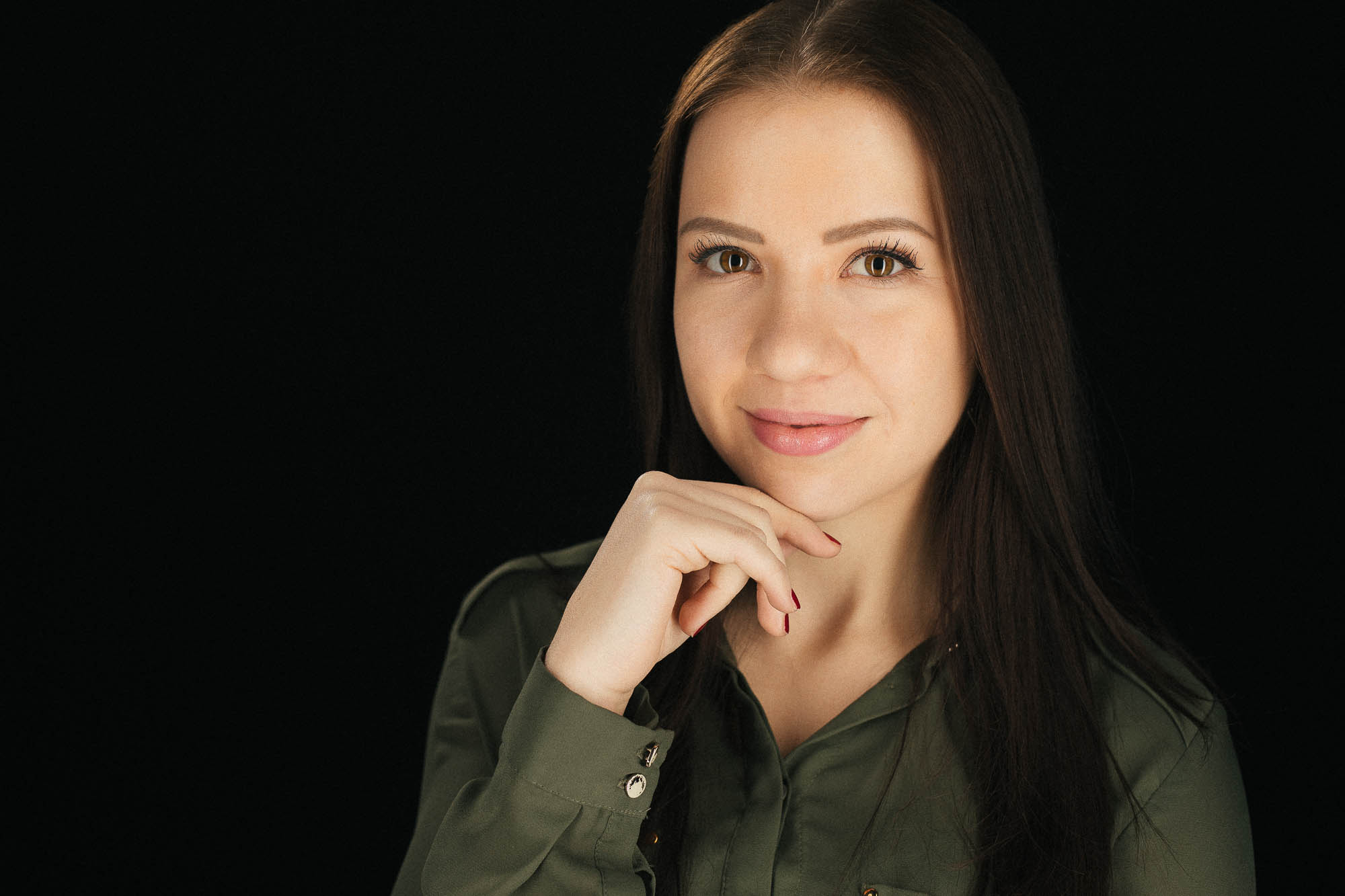 Export x3 Headshot  06576 Dez 01 2019 Bearbeitet 2 Headshots 2019  Miro Nicole Nadine